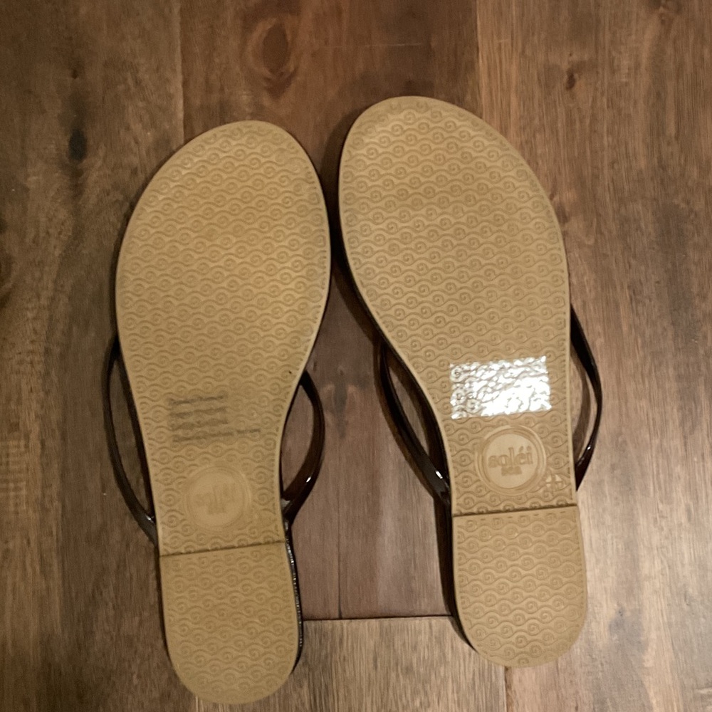 Solei Sea Glossy Chocolate brown Women's Sandals - Picture 3 of 3